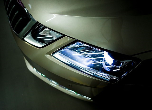 1575436642681583.jpg 500_ChsEkF1-AYSAQI4DAAOSpYR8NME024.jpg